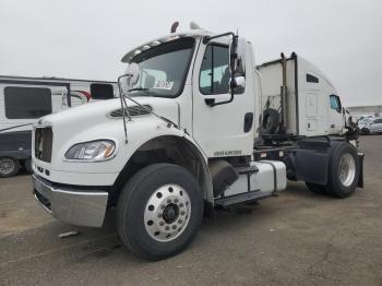  Salvage Freightliner M2 106 Med