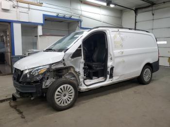  Salvage Mercedes-Benz Metris