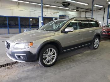  Salvage Volvo XC70