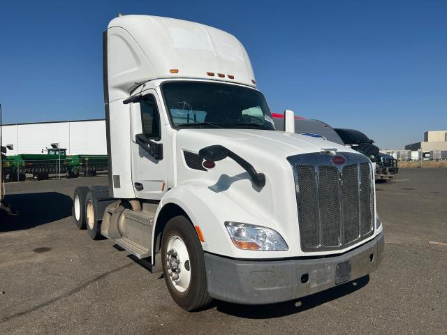  Salvage Peterbilt Tractor 579