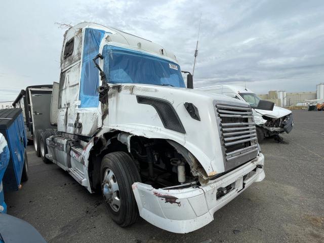  Salvage Volvo Vnl