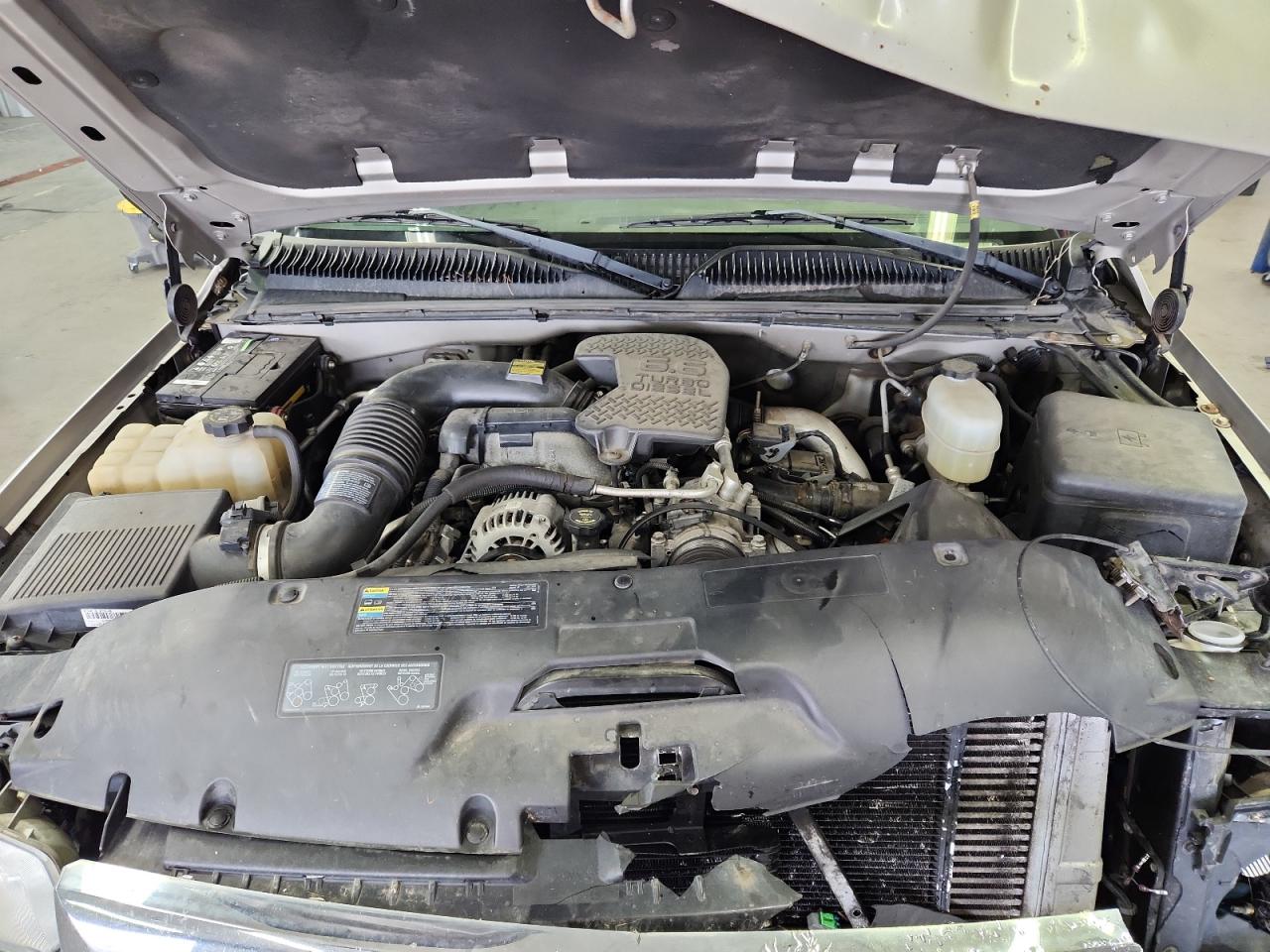 GMC Sierra K2500 Heavy Duty Image 9