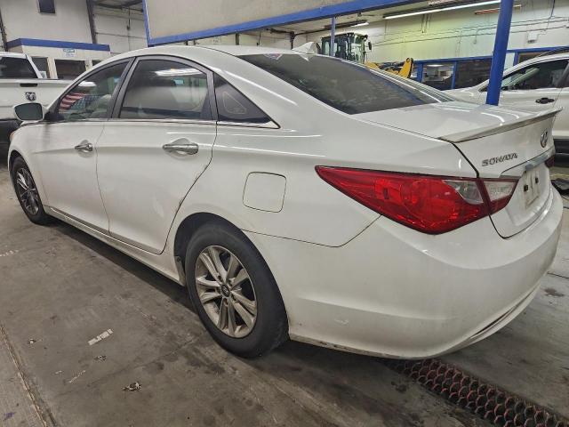 Hyundai SONATA Gls Image 2