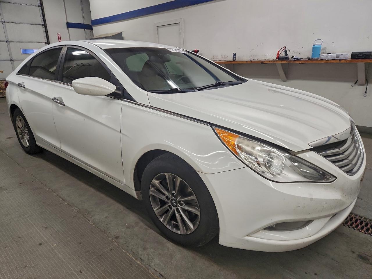 Hyundai SONATA Gls Image 4