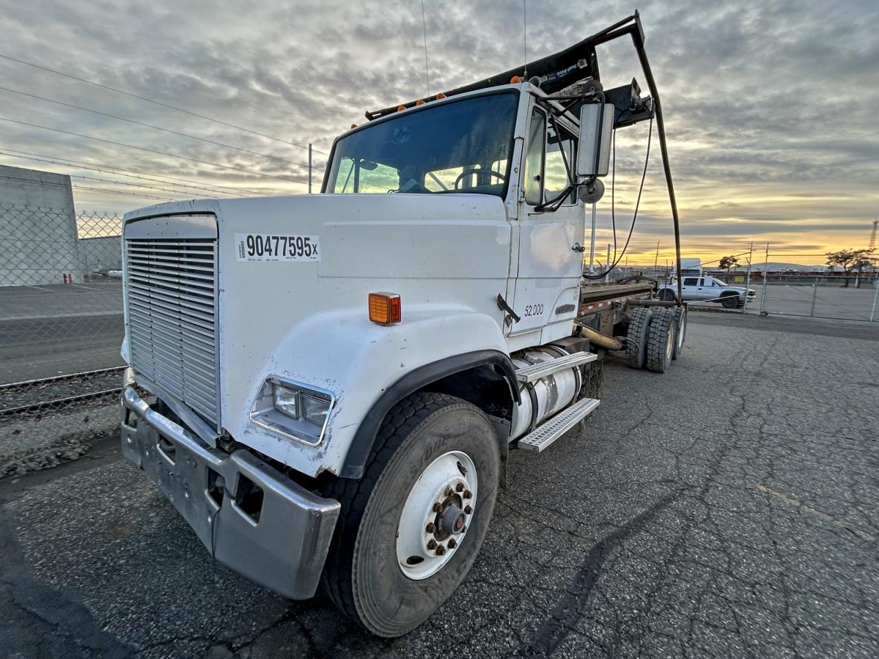 Freightliner Convention Flc112 Image 3