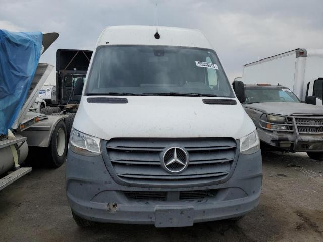 Mercedes-Benz Sprinter 2500 Image 2