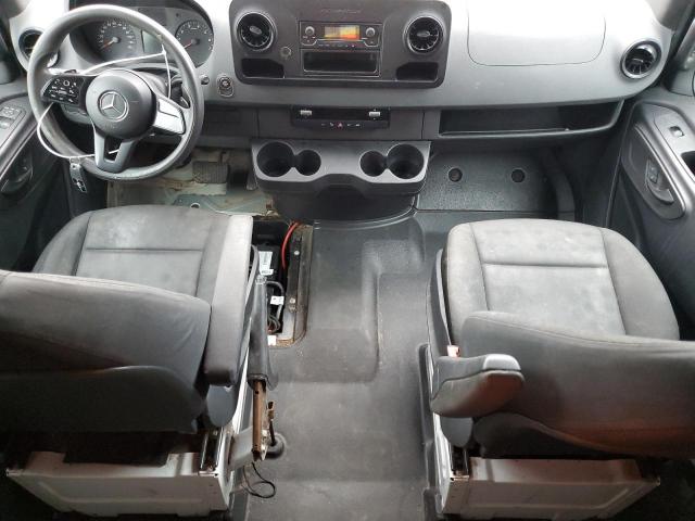Mercedes-Benz Sprinter 2500 Image 8
