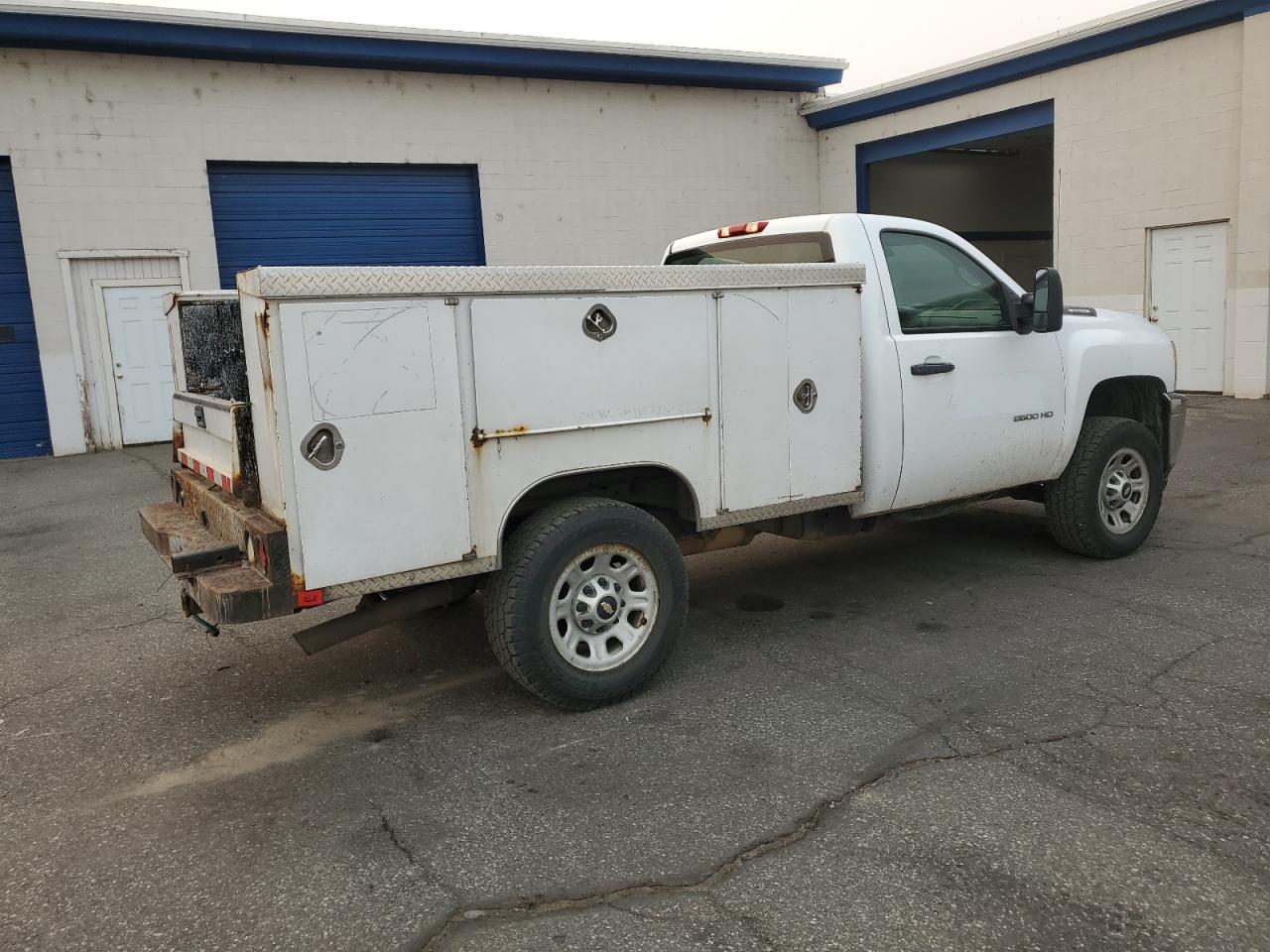 Chevrolet Silverado K2500 Heavy Duty Image 2