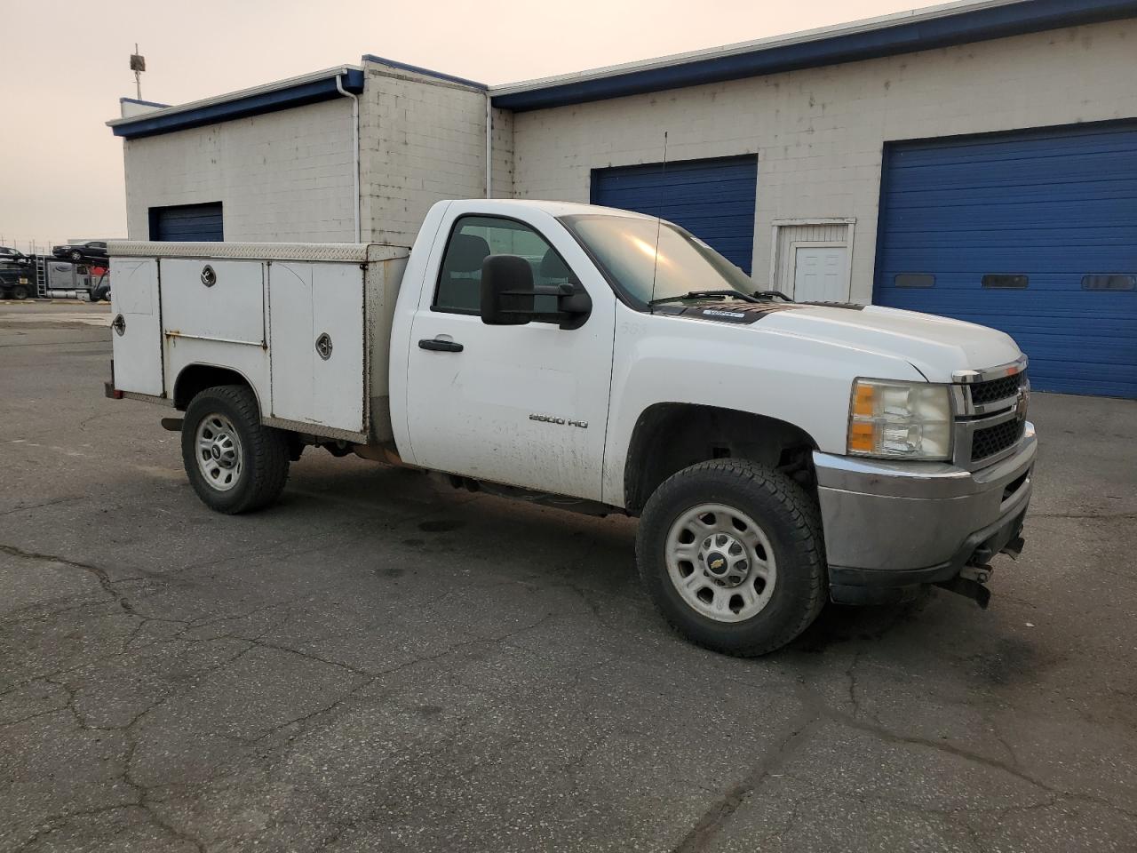 Chevrolet Silverado K2500 Heavy Duty Image 3