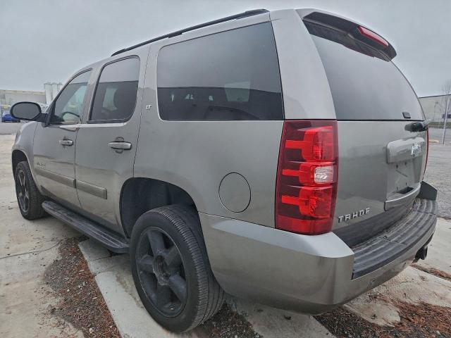 Chevrolet Tahoe K1500 Image 4
