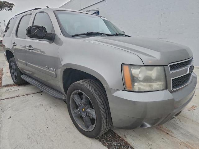 Chevrolet Tahoe K1500 Image 3