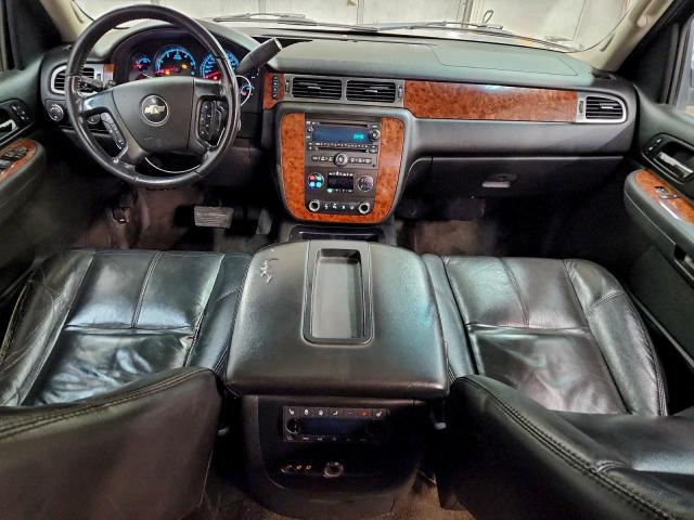 Chevrolet Tahoe K1500 Image 2