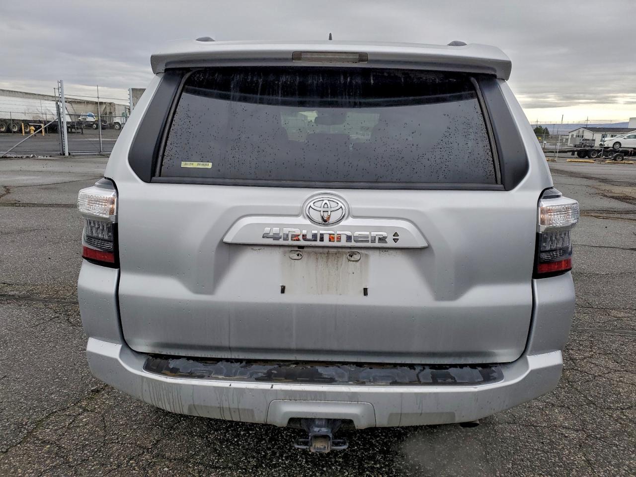 Toyota 4Runner Sr5/sr5 Premium Image 2