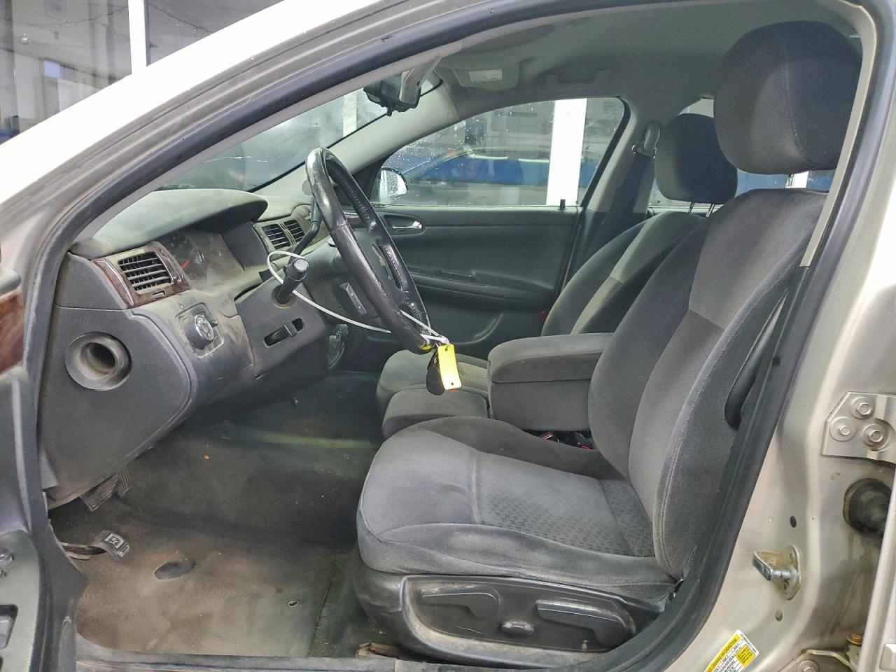 Chevrolet Impala Lt Image 5