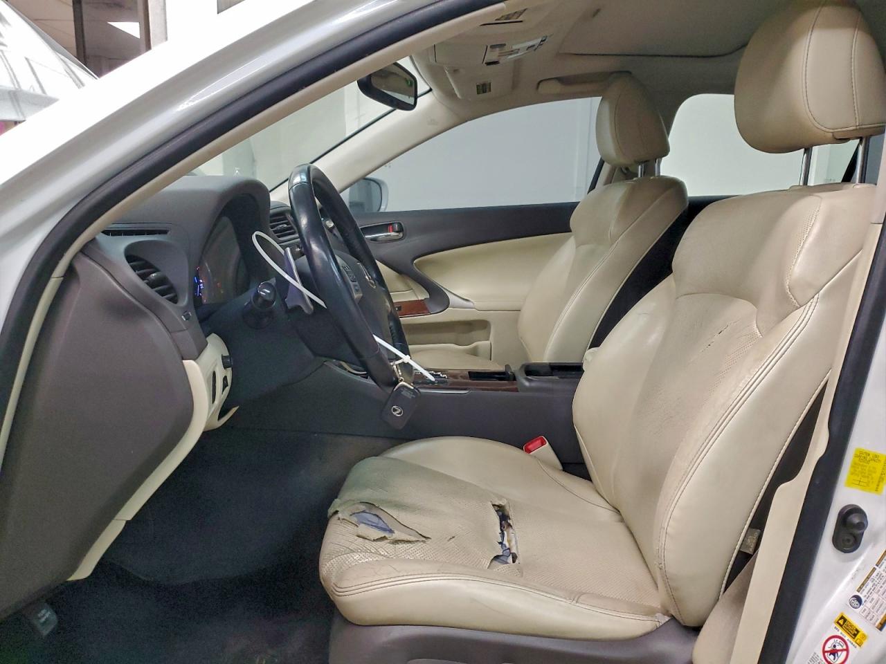 Lexus Is 250 Image 6